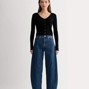 Everlane Way High Curve Jean. 32R  excellent condition, never worn. NWOT